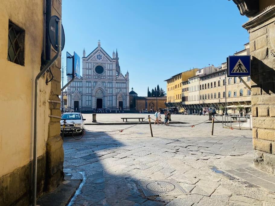 Amazing First Floor Apartment In Piazza Santa Croce Firenze Florence Exterior photo