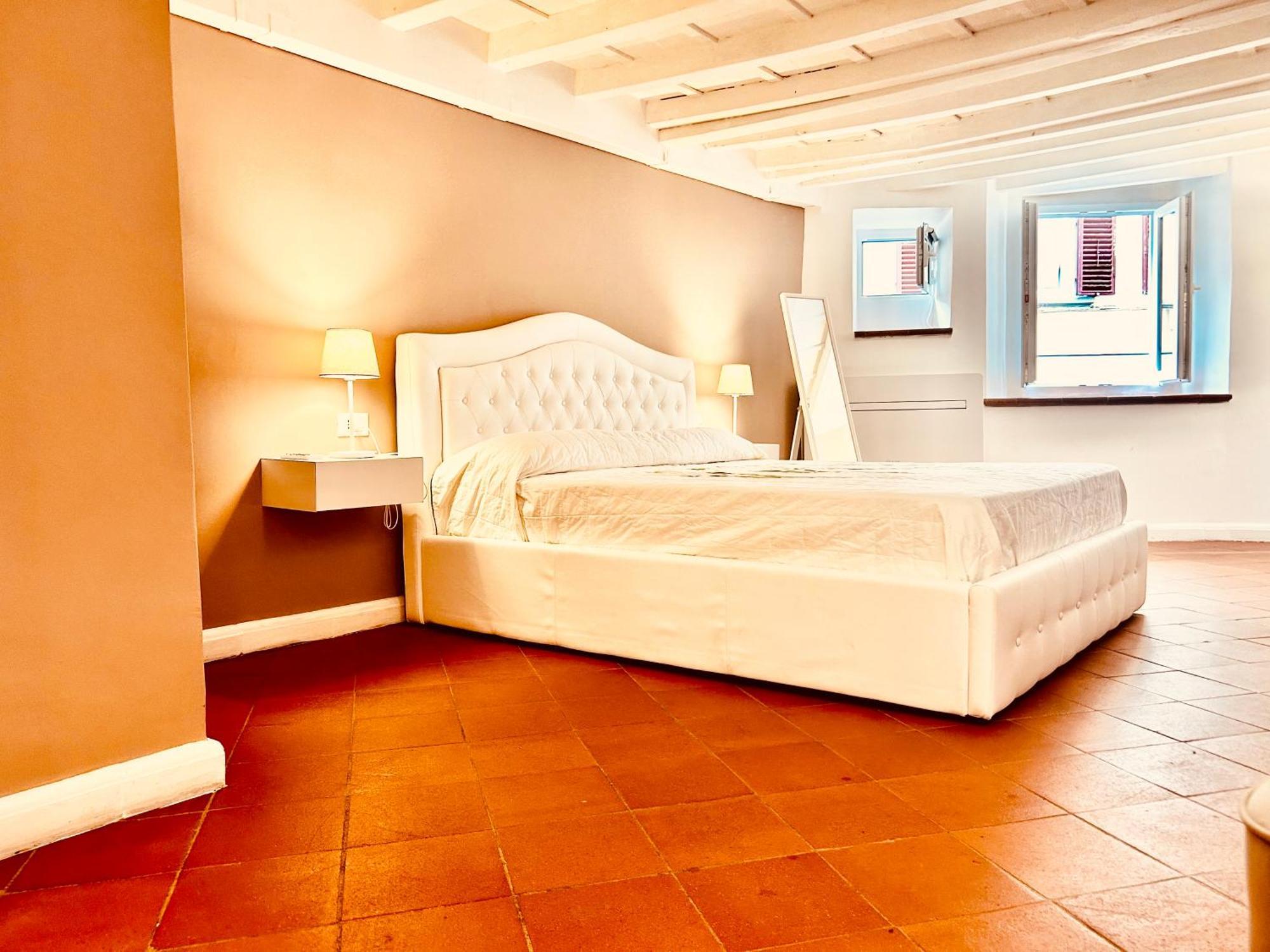 Amazing First Floor Apartment In Piazza Santa Croce Firenze Florence Exterior photo